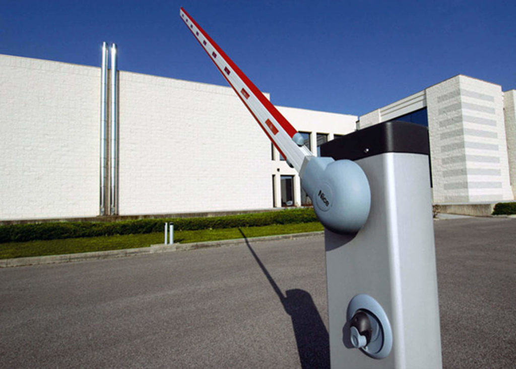 Установка автоматических шлагбаумов в Москве и МО